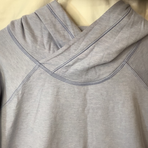 EUC LuLulemon Blue hoodie sz. 8 - Picture 3 of 11